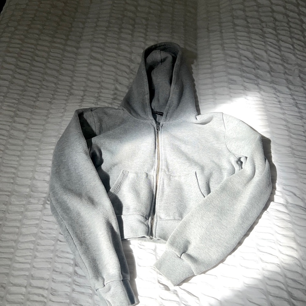 Heather grey Brandy Melville zip up hoodie one size (small)